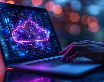 Человек арендует сервер GPU